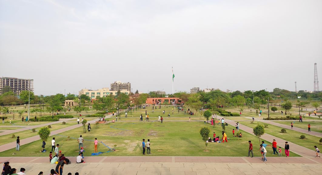 Coronation Park Delhi Burari Kids Playing Coronation Park Delhi Burari Kids Playing