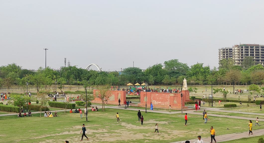 Coronation Park Delhi Burari Swings Coronation Park Delhi Burari Swings