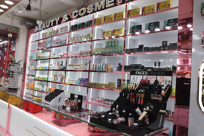 Aapka Budget Bazaar Shalimar Palace Burari