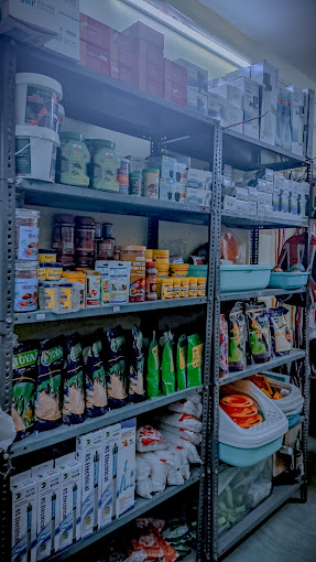 Varun pet store fish aquarium